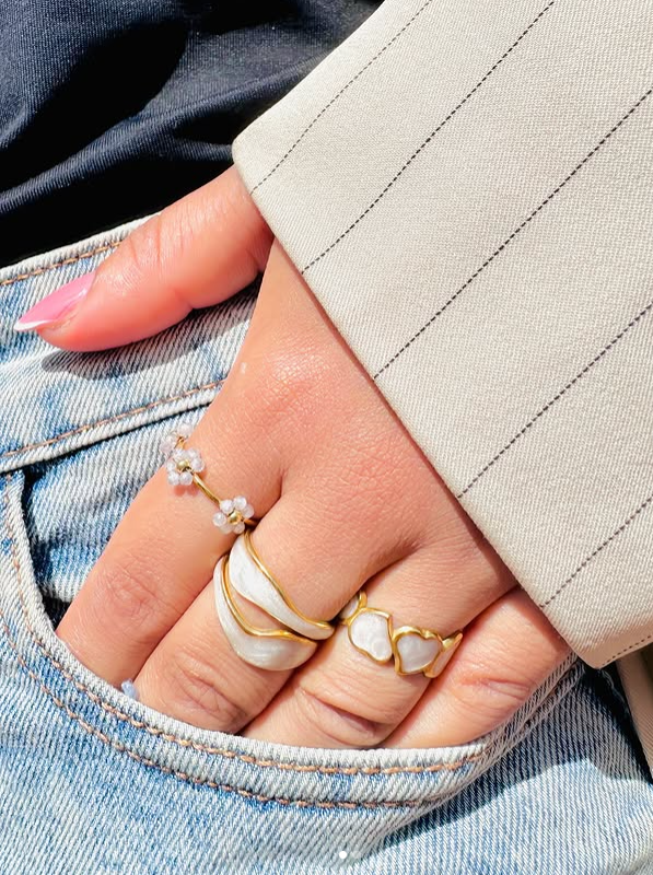 Triplet Flower Ring-White