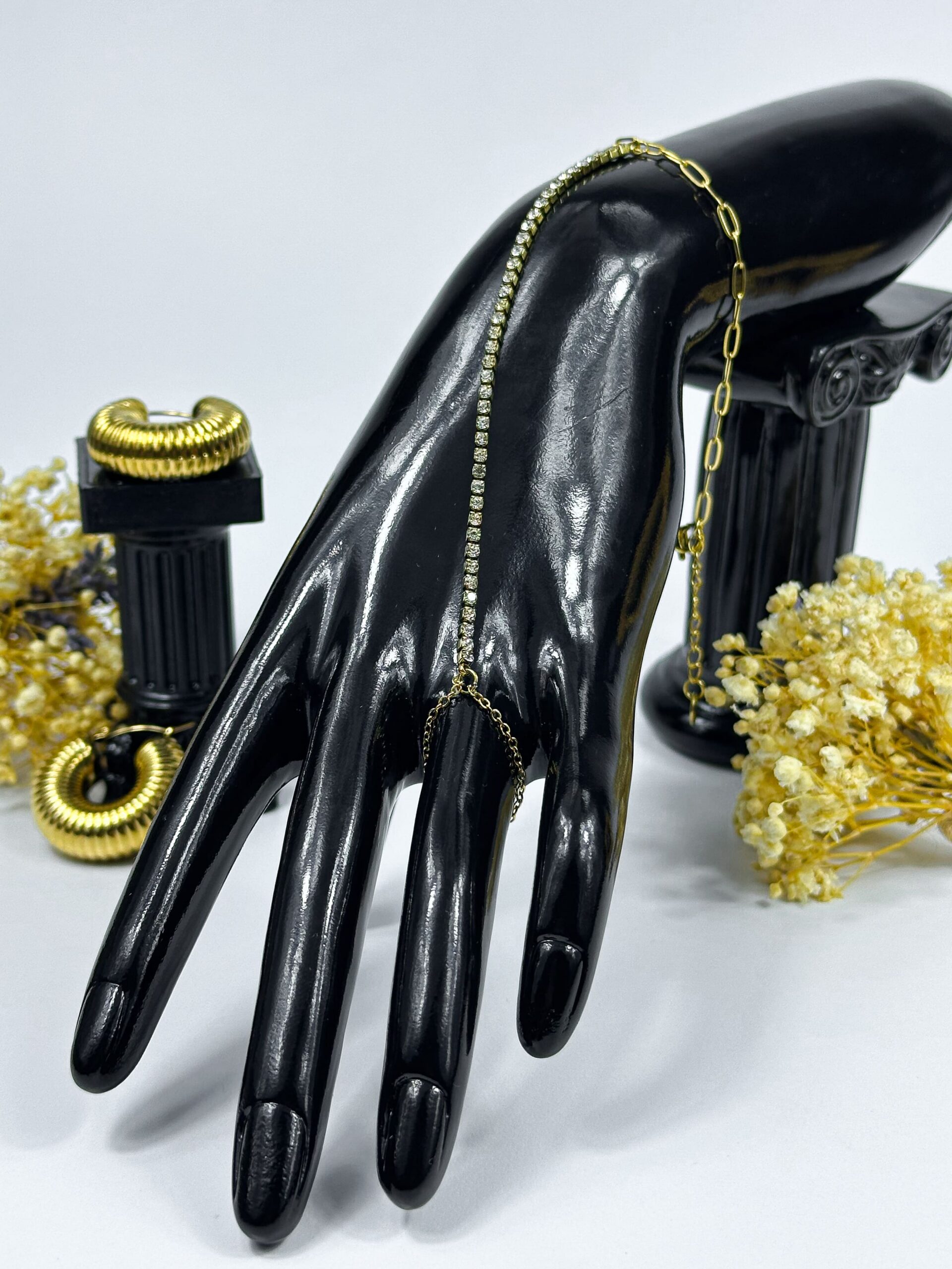 Marivelle Hand harness