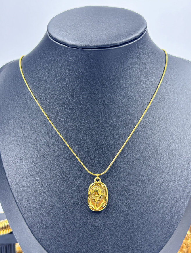 Flower pendant necklace – Image 2