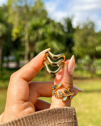AQUA CURVE RING
